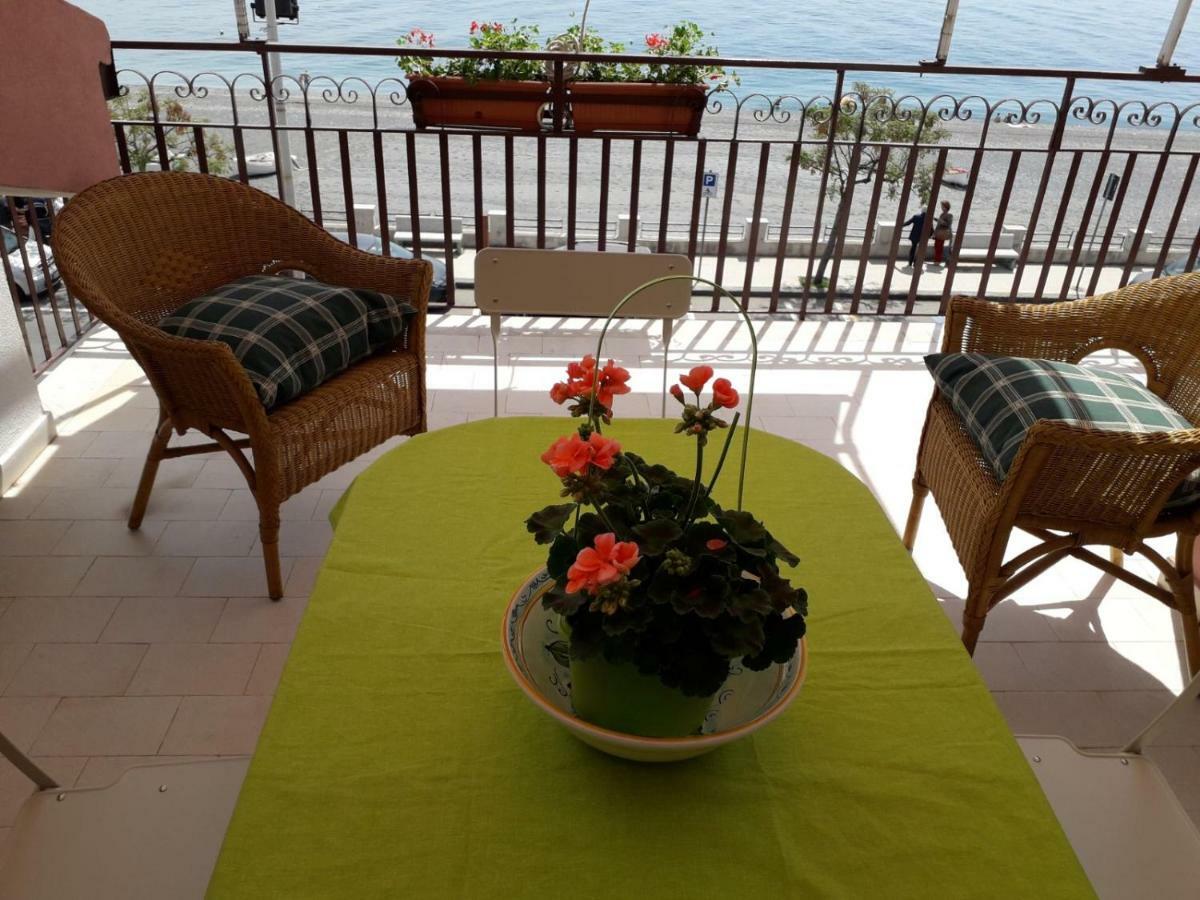 CentroCittà Beach Roccalumera Extérieur photo
