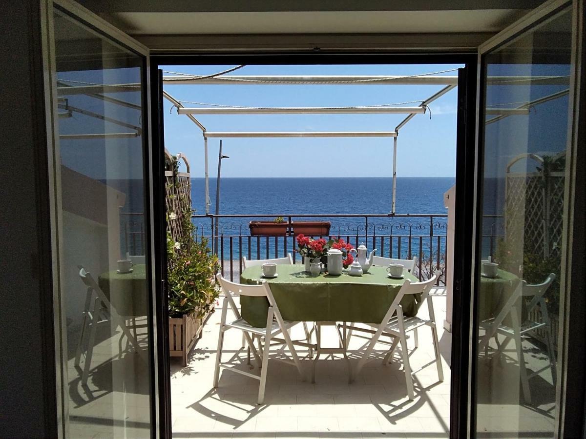 CentroCittà Beach Roccalumera Extérieur photo